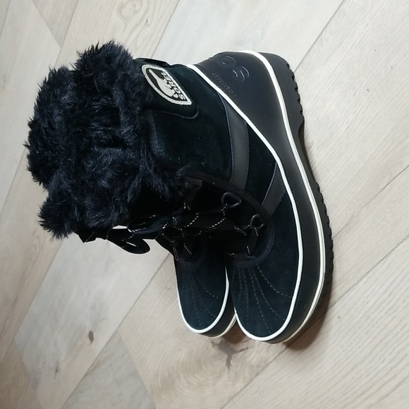 Sorel Women's Tivoli V Winter Boot black sz 10 NWOT - Picture 1 of 9